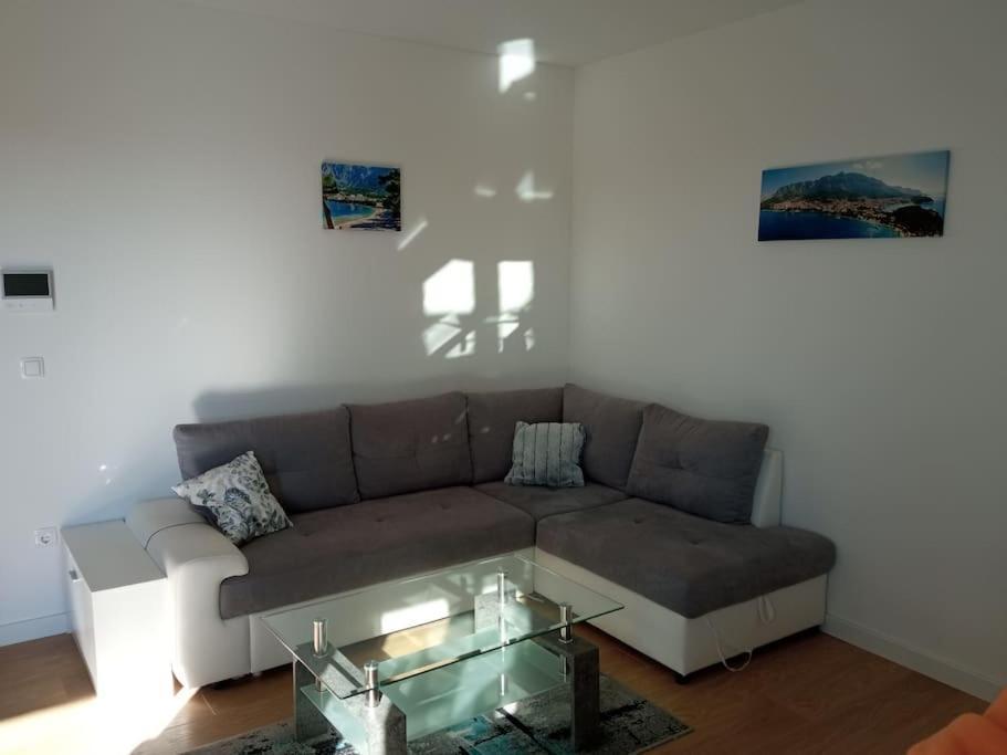 Modern 2+2 Zinfandel With Beautiful View Apartment *